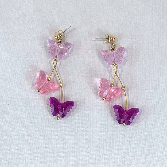 Vintage Jewelry - ❤️ Vintage Butterfly Gold Tone Dangle Jewel Earrings